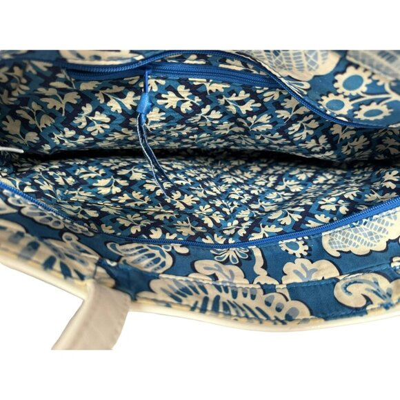 Vera Bradley Making Waves Blue Lagon Quilted Tote Bag Blue White Floral Pattern - Picture 5 of 7